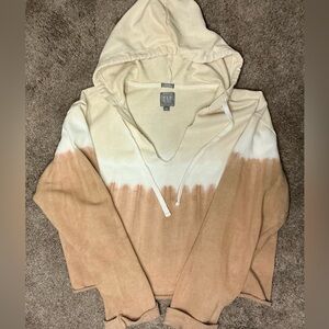 GAP Women's V-Neck Cream and Tan Sweater